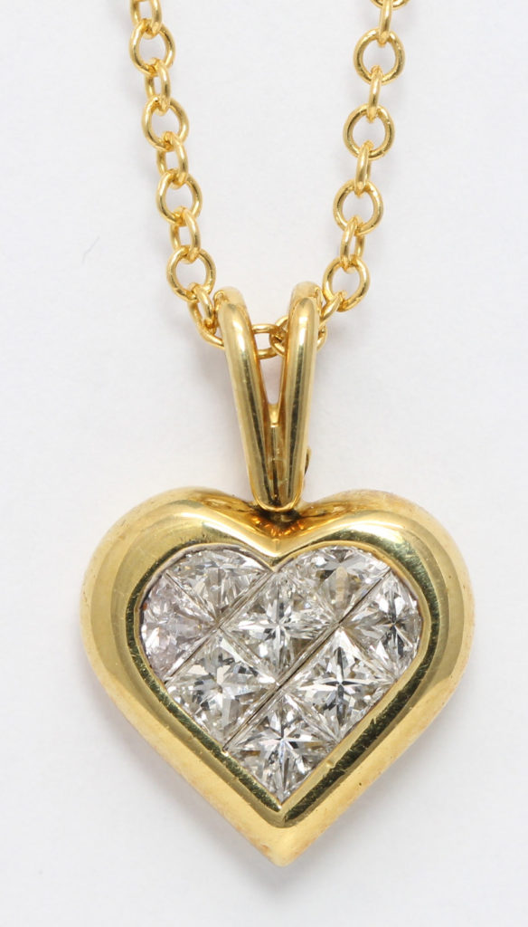 Vintage heart shaped diamond pendant